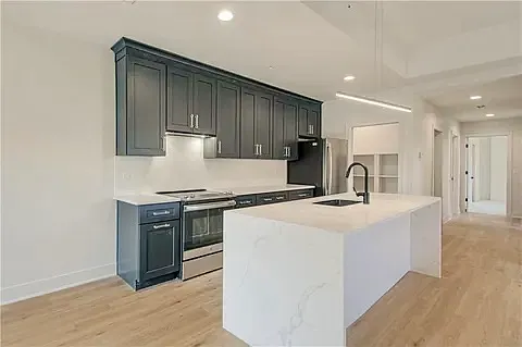 200 West Gregory Boulevard - 103 — Photo 2