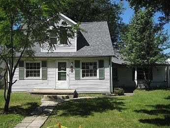 1st image of 23851 Wellington Ave