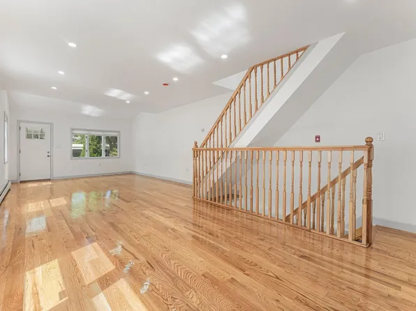 5206 Avenue M image 3 of 21