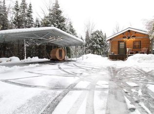 2 Hidden Ln, West Paris, ME 04289