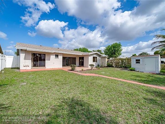 5th image of 10766 NW 26th St