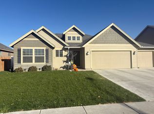 207 J St NE, Quincy, WA 98848