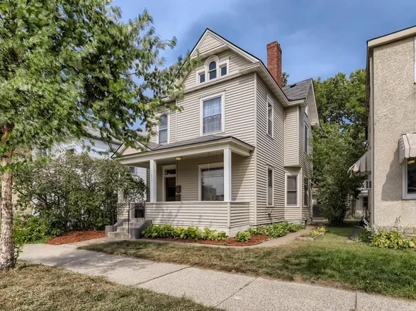 953 24th Ave NE, Minneapolis, MN 55418