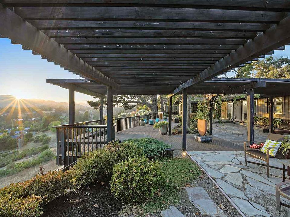 1st image of 14 Raven Hill Ln
