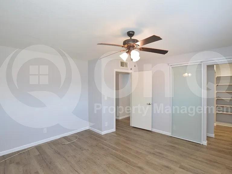 7424 E Polk St — Photo 13
