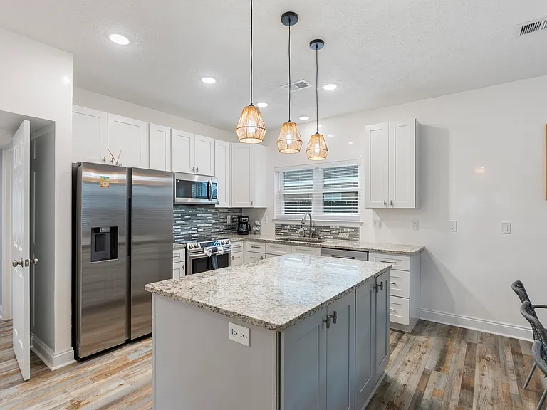 321 Jase Ct — Photo 13