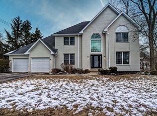 955 Ring Ct, Highland Park, IL 60035