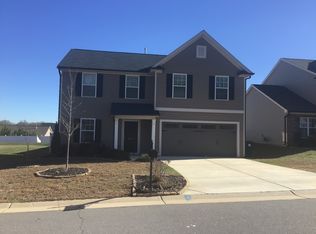 4497 River Gate Dr, Clemmons, NC 27012