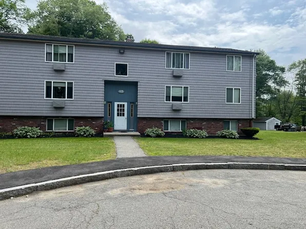 125 Royal Dane Ln APT 13, Abington, MA 02351