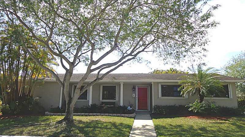 1st image of 9470 Palmetto Club Ln E