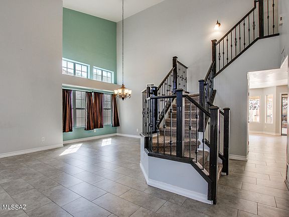 3rd image of 40 E Stonewood Pl