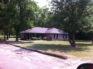 314 W Magnolia Dr, Mount Pleasant, TX 75455