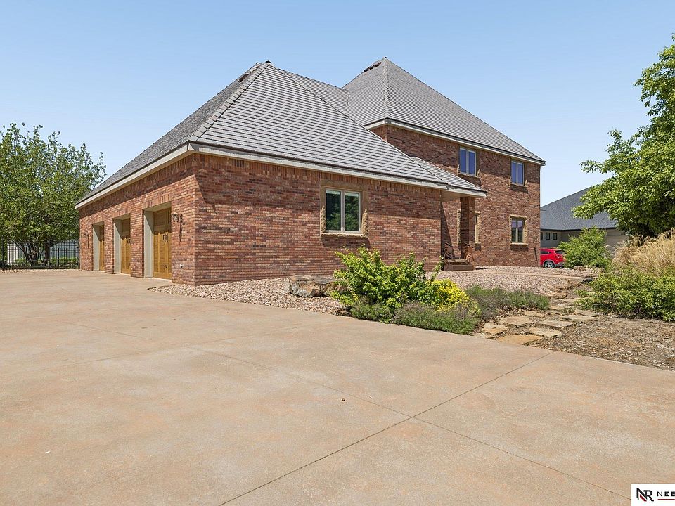 1st image of 6525 Rolling Hills Ct
