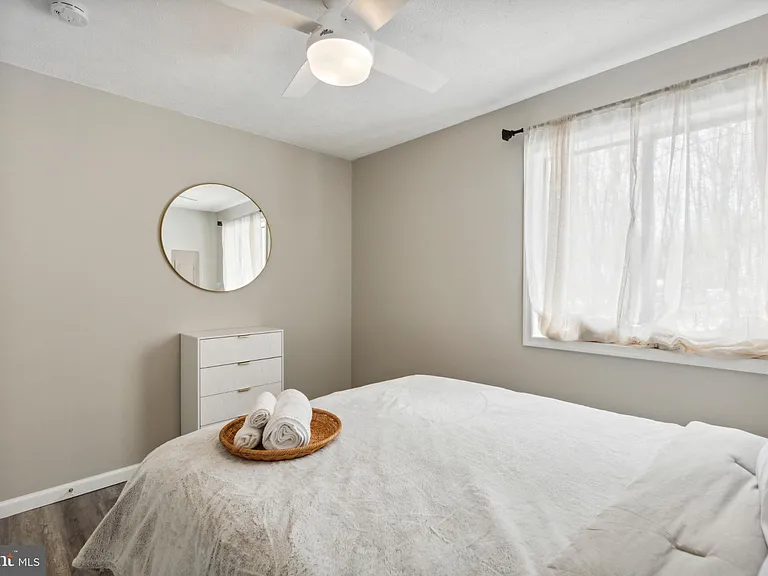 20 Iowa Rd — Photo 15