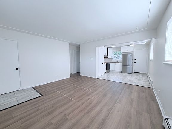 4th image of 1601 Garrison St APT 9