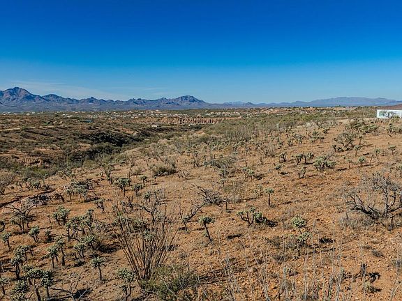 5th image of 338 Anfibio Court #-