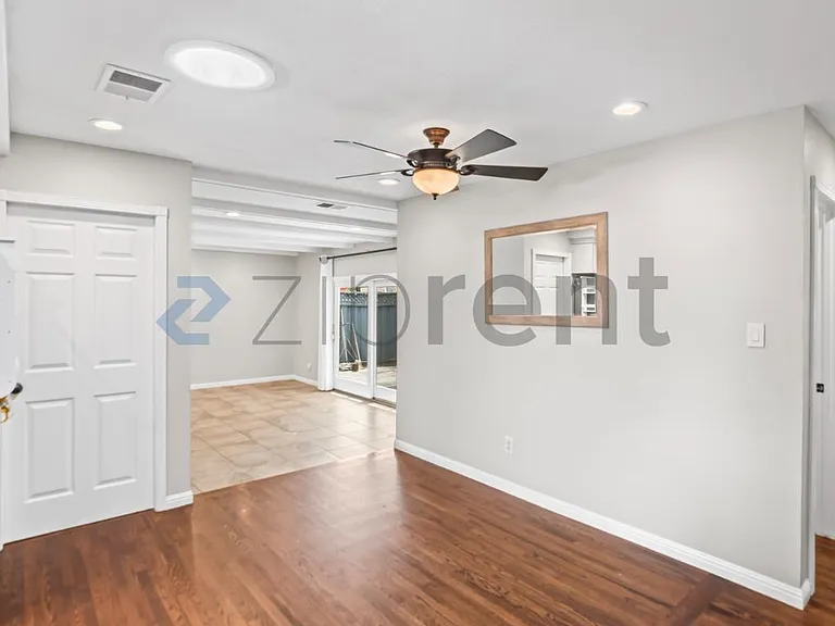 6225 Hokett Way — Photo 8