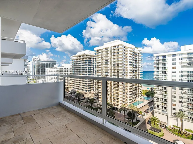 5700 Collins Ave #15D — Photo 19