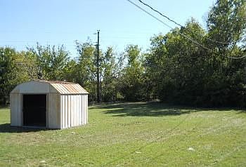 2nd image of 129 Crockett Dr