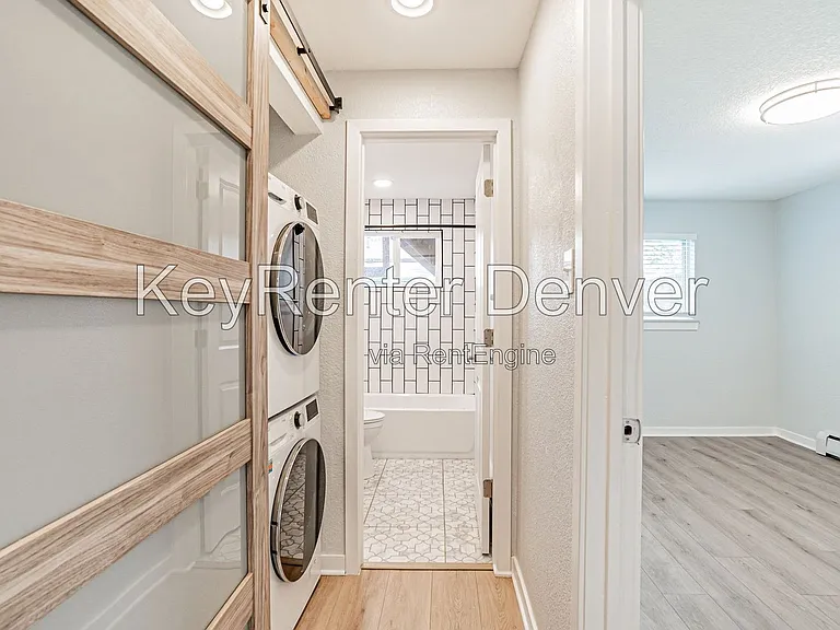 2356 S Linden Ct #B — Photo 2