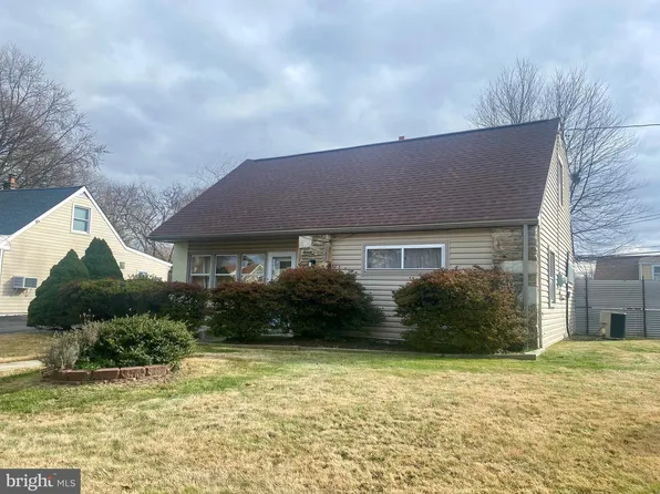 11011 Lindsay St, Philadelphia, PA 19116