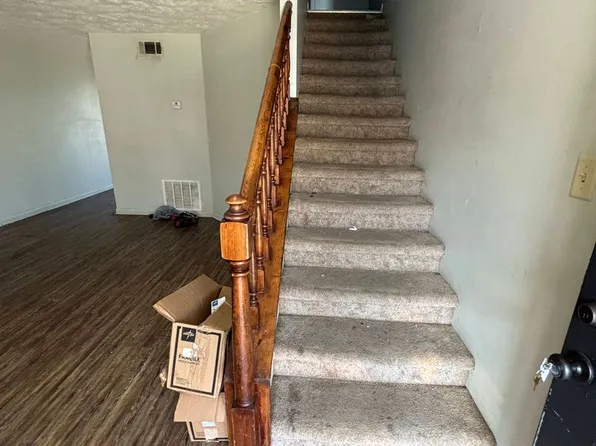 Feemster Lake Apartments