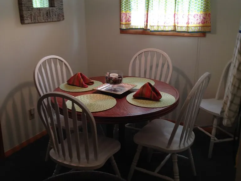 527 E Smith Ave — Photo 7