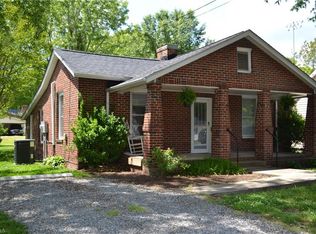 212 S 5th Ave, Stoneville, NC 27027