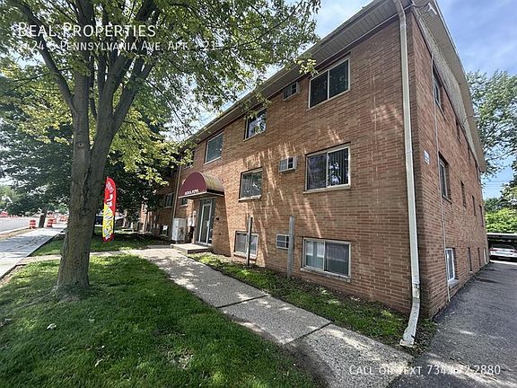 5th image of 1424 S Pennsylvania Ave APT 21
