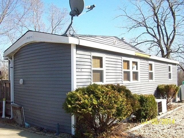 1st image of 74 Lakeshore Dr