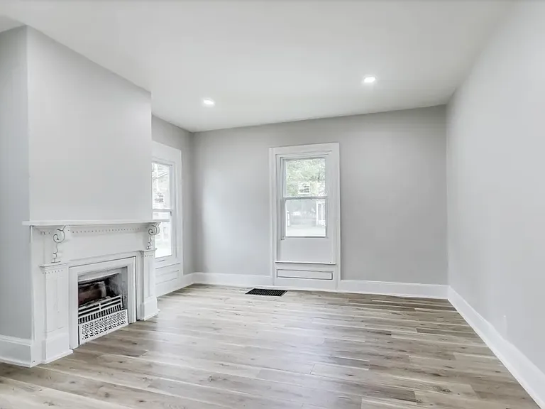 350 Johnson Ave #1 — Photo 6