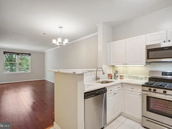 1645 International Dr Unit 109, Mc Lean, VA 22102