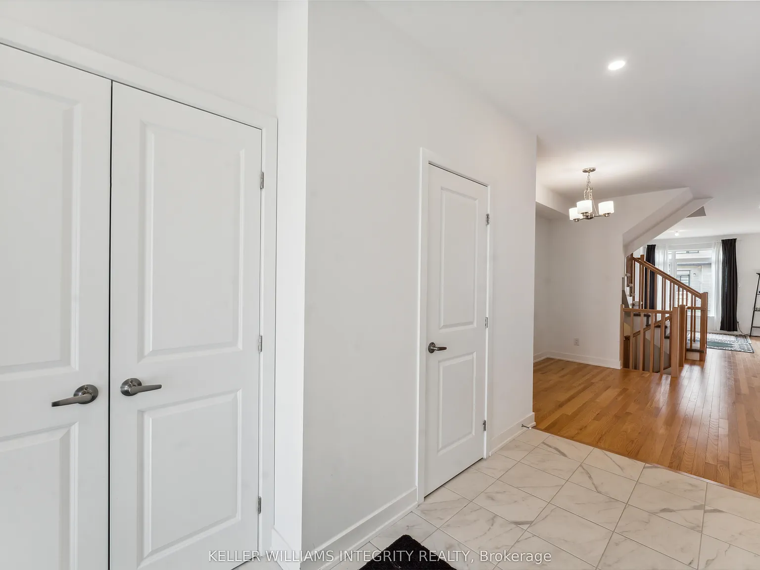 4 bed, $2,900 — Photo 2