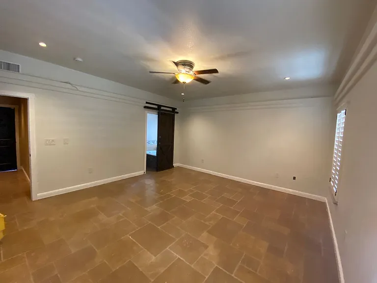 390 Burkett — Photo 12