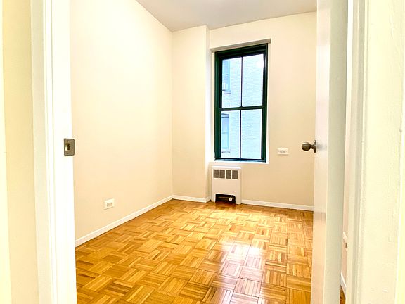 5th image of 510 E 79th St APT 4D