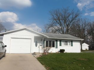 1720 Brookwood Dr, Lima, OH 45801