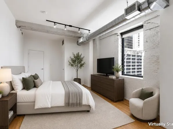 917 Main St APT 901, Houston, TX 77002