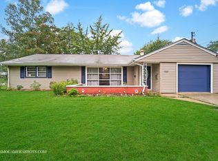 930 Pennsylvania Ave, Aurora, IL 60506