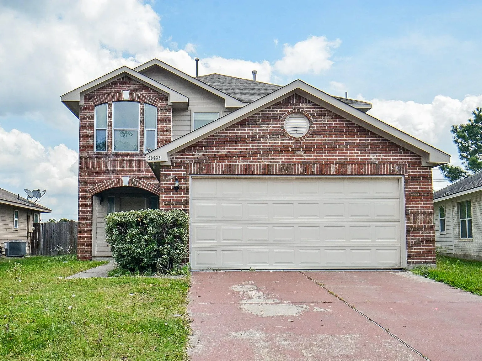 4 bed, 2.5 bath, 1851 sqft, $1,850 — Photo 1