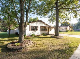 21 E Poplar St, Mascoutah, IL
