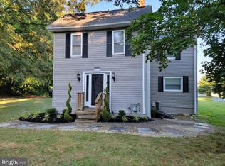 664 Chestnut St, Williamstown, NJ 08094