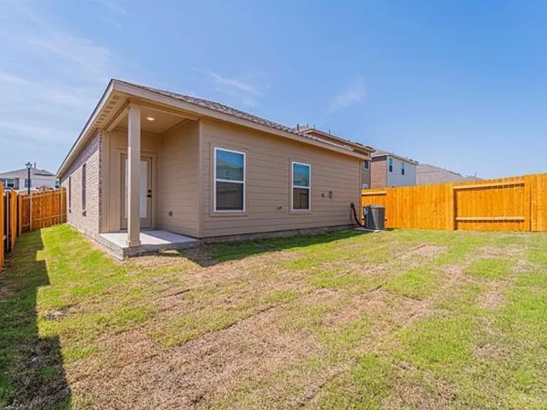 1204 Witherspoon Ln — Photo 25