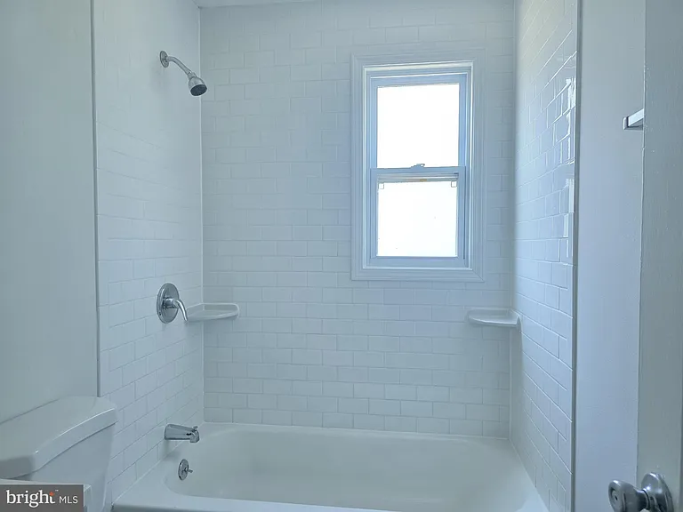 50 Princeton Ave — Photo 8