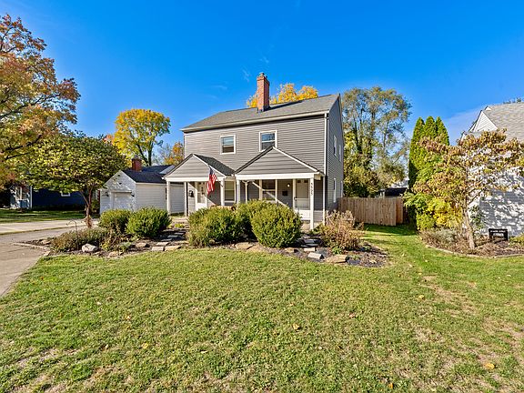 2nd image of 5595 Indianola Ave #5595