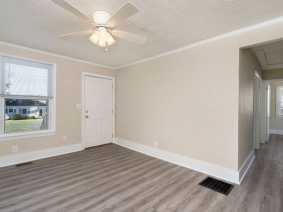 4th image of 334 James Ave