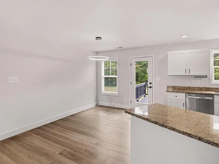170 Starlight Dr — Photo 17