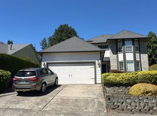 6702 NE 52nd St, Vancouver, WA 98661