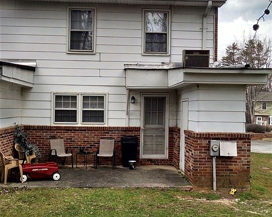 3rd image of 51 Pine Creek Ct
