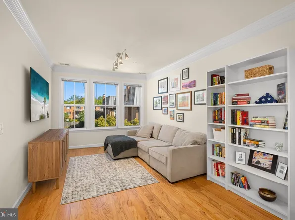 2101 N Monroe St APT 307, Arlington, VA 22207