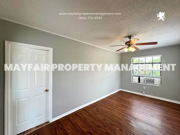 306 2nd Ave S, Lake Worth, FL